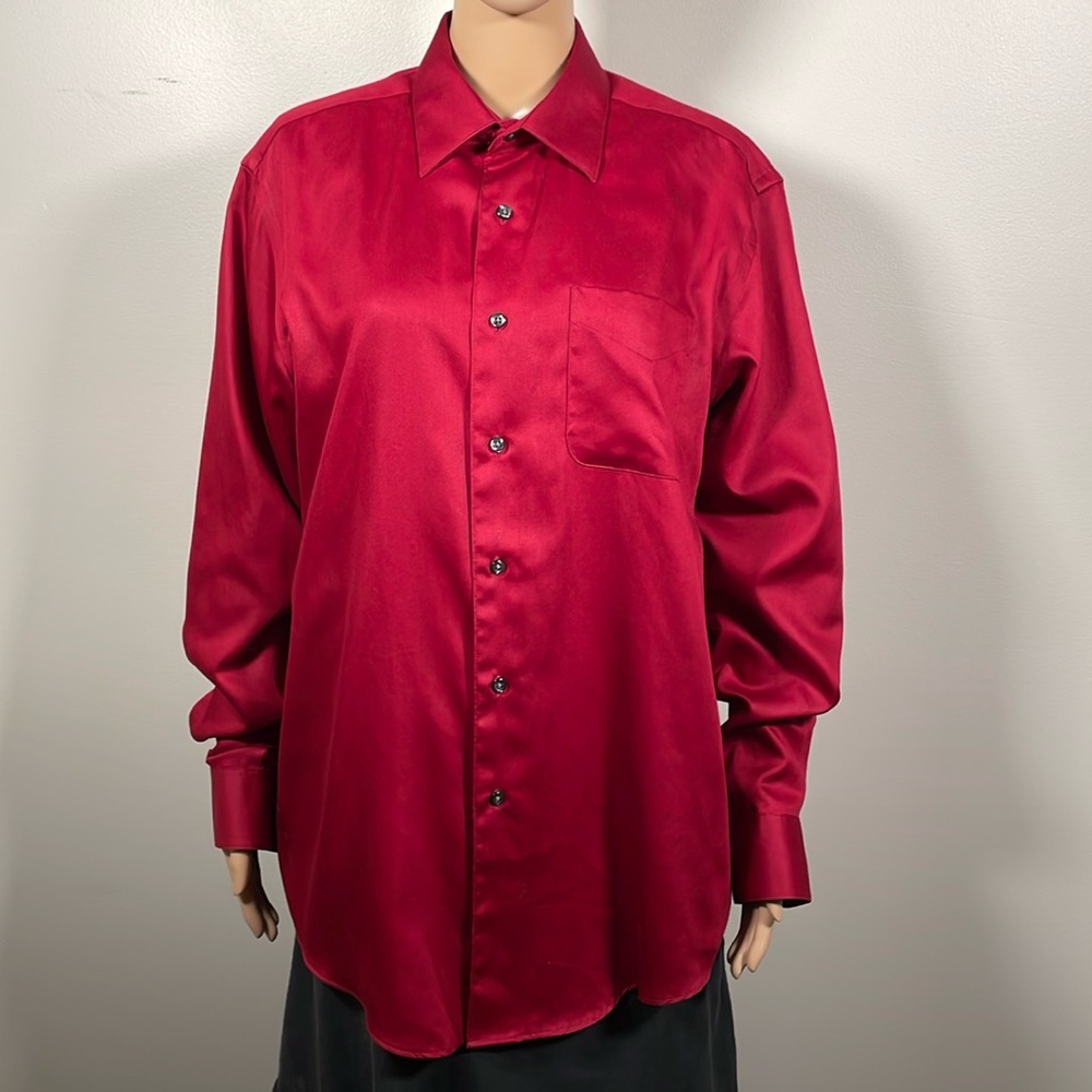 George cotton/polyester button down shirt mens size M - like new